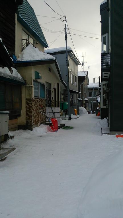 Dormitory L Bed & Breakfast Otaru Exterior photo